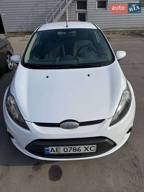 Хэтчбек Ford Fiesta 2009 в Днепре