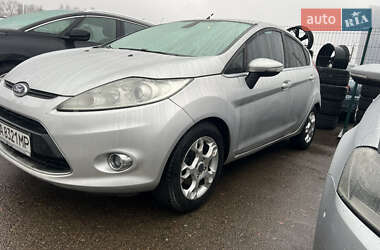 Хетчбек Ford Fiesta 2010 в Києві