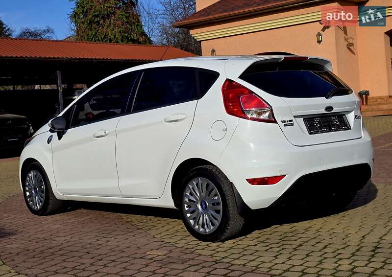 Хетчбек Ford Fiesta 2014 в Мукачевому
