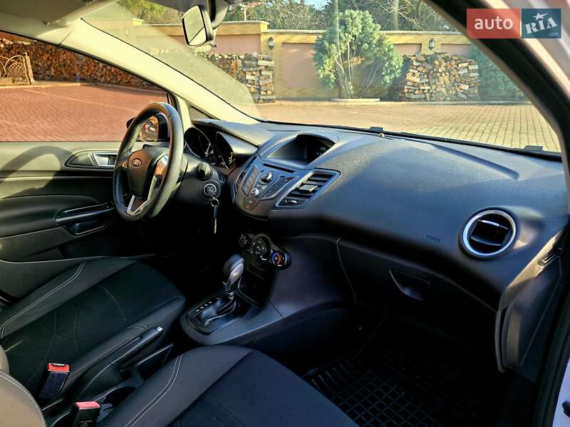 Хетчбек Ford Fiesta 2014 в Мукачевому