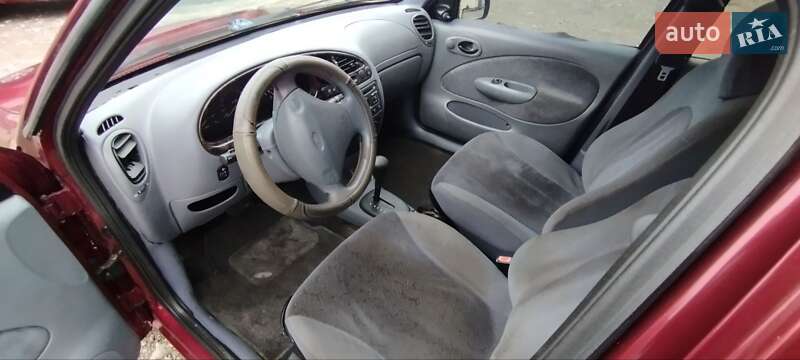 Хетчбек Ford Fiesta 1998 в Дніпрі