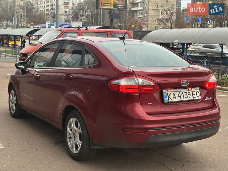 Седан Ford Fiesta 2014 в Києві
