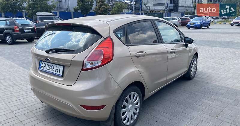 Хэтчбек Ford Fiesta 2016 в Днепре фото 3 Хэтчбек Ford Fiesta 2016 в Днепре