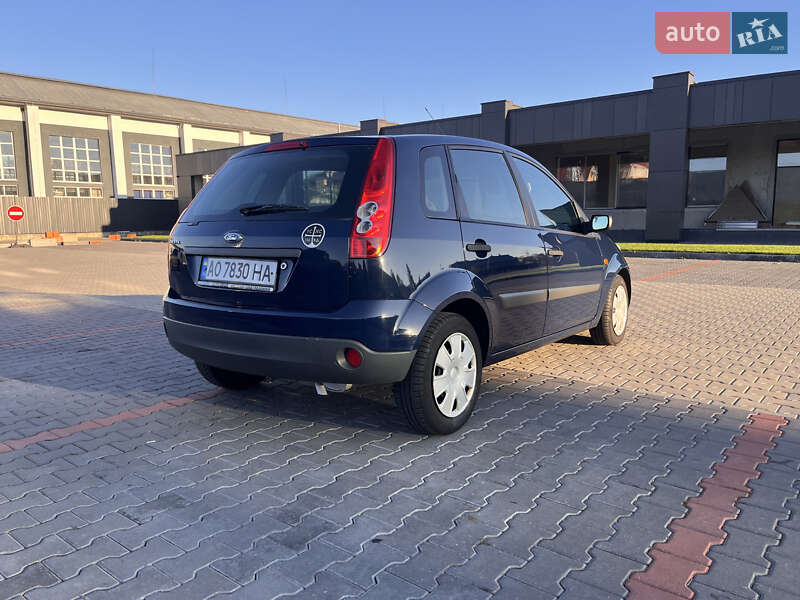 Хэтчбек Ford Fiesta 2008 в Мукачево