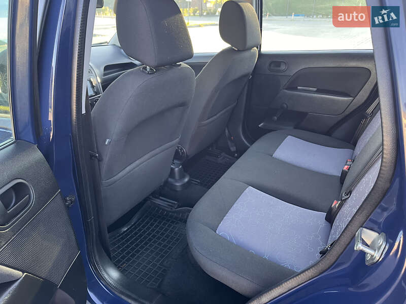 Хэтчбек Ford Fiesta 2008 в Мукачево