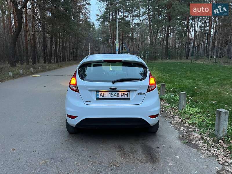 Хэтчбек Ford Fiesta 2013 в Новомосковске фото 17 Хэтчбек Ford Fiesta 2013 в Новомосковске