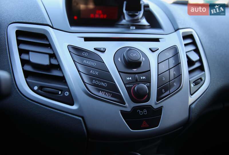 Хэтчбек Ford Fiesta 2010 в Харькове