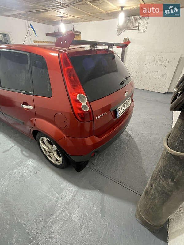Хэтчбек Ford Fiesta 2006 в Знаменке фото 7 Хэтчбек Ford Fiesta 2006 в Знаменке