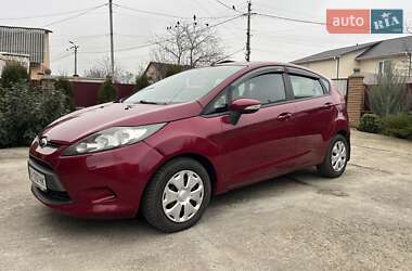 Хэтчбек Ford Fiesta 2010 в Фастове