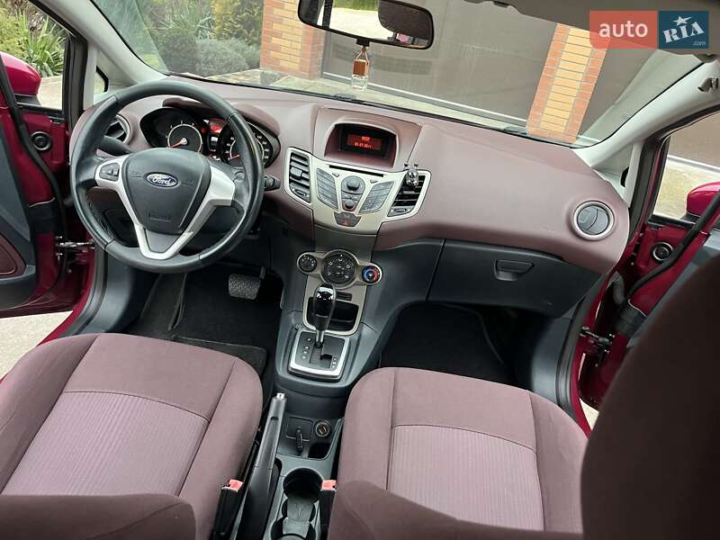 Хэтчбек Ford Fiesta 2010 в Фастове