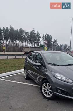 Седан Ford Fiesta 2019 в Глевасі