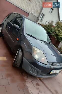 Хэтчбек Ford Fiesta 2007 в Ивано-Франково