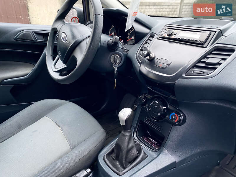Хэтчбек Ford Fiesta 2012 в Ровно фото 9 Хэтчбек Ford Fiesta 2012 в Ровно