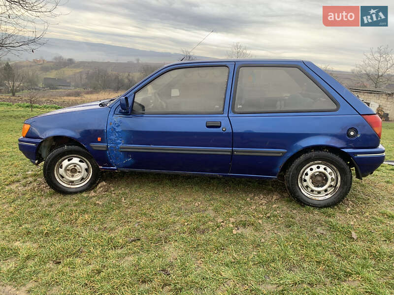 Хетчбек Ford Fiesta 1992 в Буді