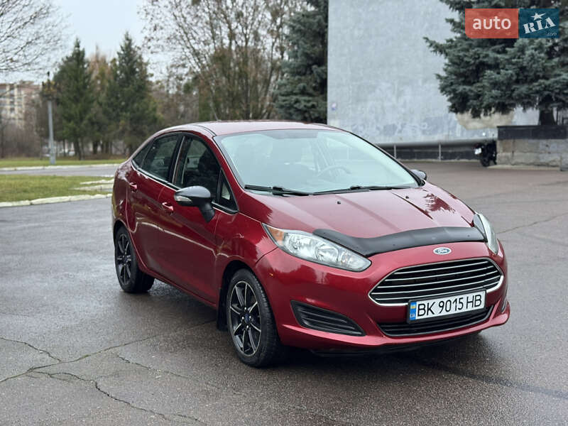 Седан Ford Fiesta 2014 в Рівному