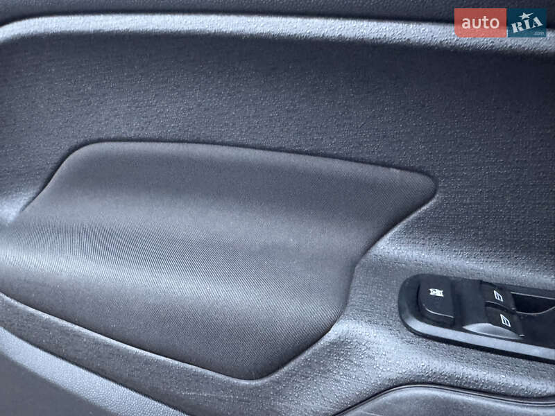 Седан Ford Fiesta 2014 в Рівному