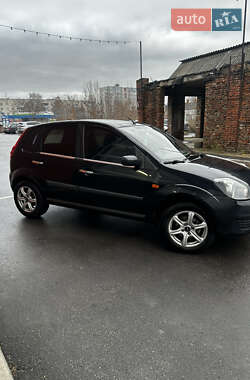 Хэтчбек Ford Fiesta 2006 в Чернигове