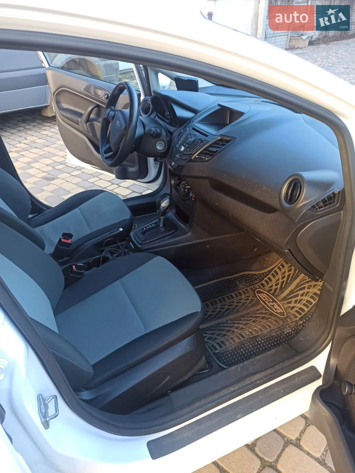 2015 Ford Fiesta - мініатюра 11