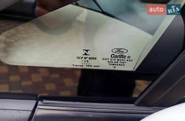 Хэтчбек Ford Fiesta 2015 в Виннице