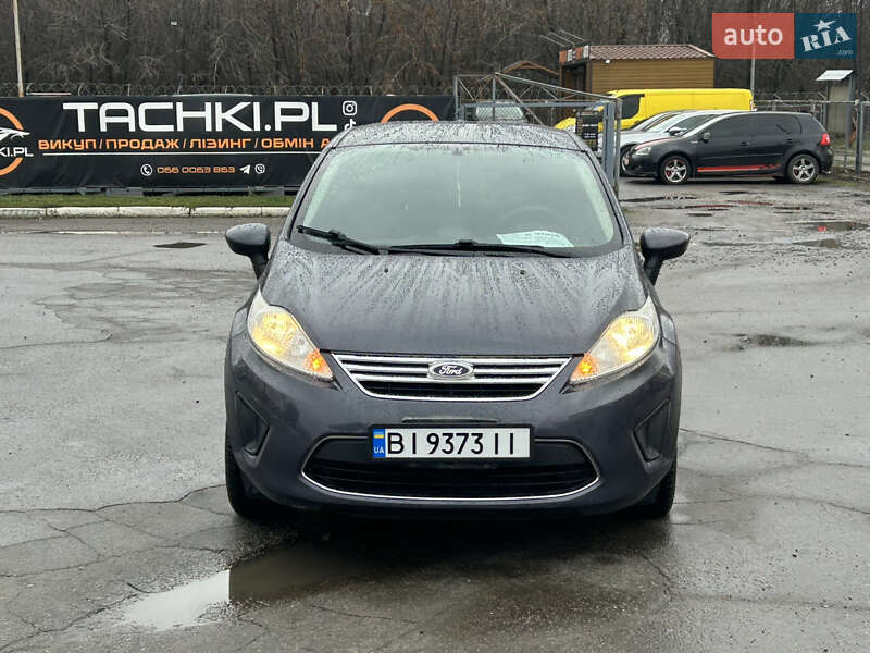 Седан Ford Fiesta 2012 в Полтаве