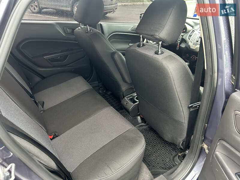Седан Ford Fiesta 2012 в Полтаве