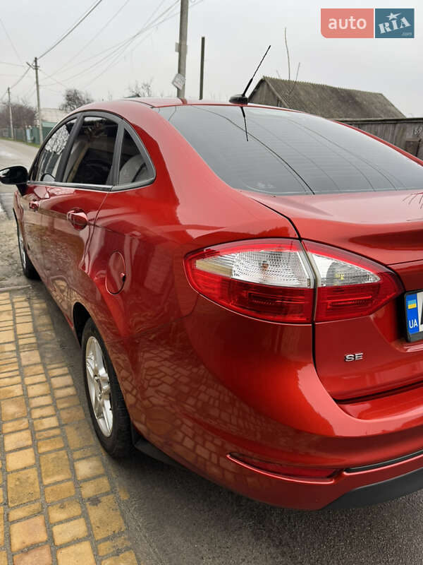Седан Ford Fiesta 2019 в Буче