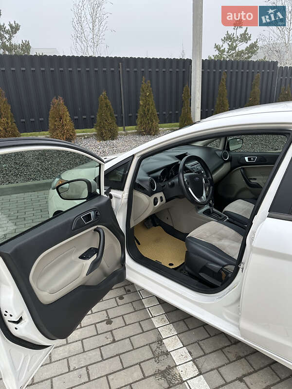 Седан Ford Fiesta 2016 в Тернополе