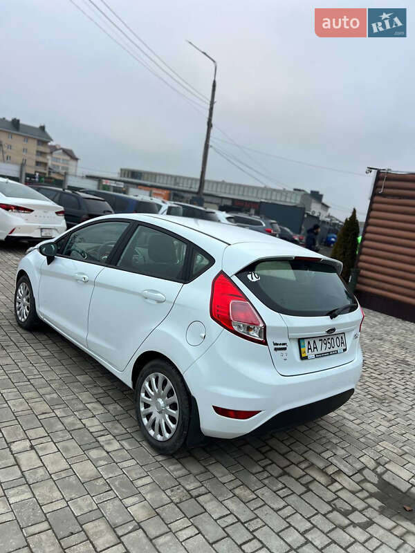 Хэтчбек Ford Fiesta 2013 в Белогородке