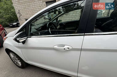 Седан Ford Fiesta 2015 в Вишгороді