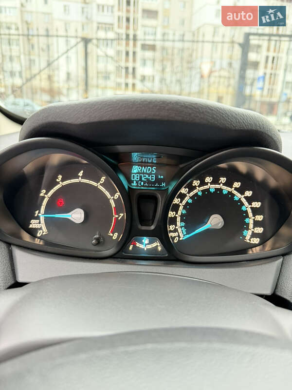 Хетчбек Ford Fiesta 2015 в Черкасах