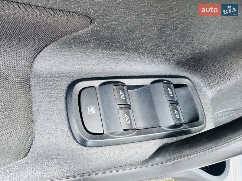 Седан Ford Fiesta 2018 в Києві