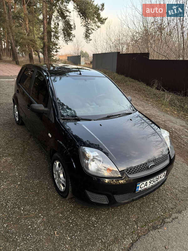 Хетчбек Ford Fiesta 2007 в Києві