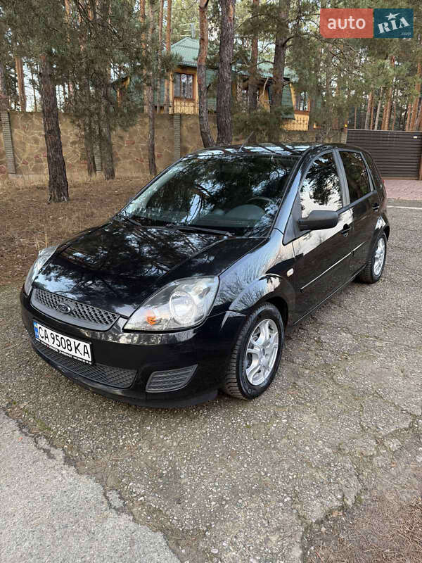 Хетчбек Ford Fiesta 2007 в Києві