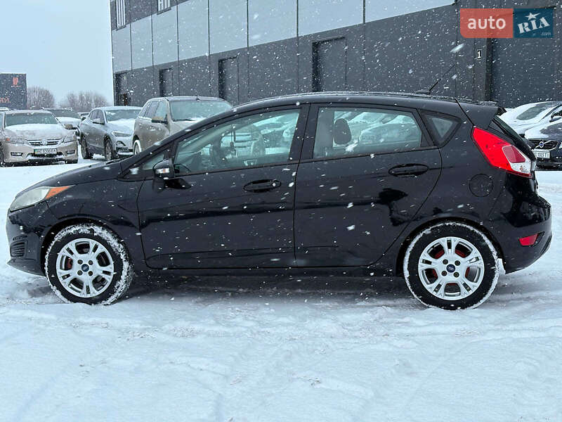 Хетчбек Ford Fiesta 2016 в Львові