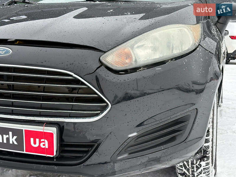 Хетчбек Ford Fiesta 2016 в Львові