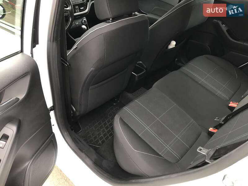 Хэтчбек Ford Fiesta 2018 в Киеве фото 27 Хэтчбек Ford Fiesta 2018 в Киеве