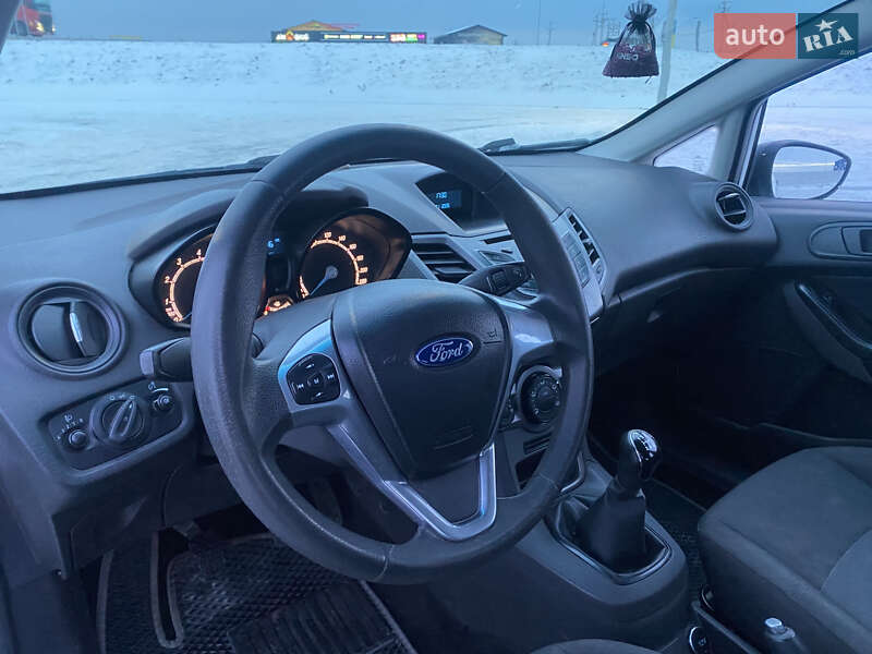 Хетчбек Ford Fiesta 2013 в Львові