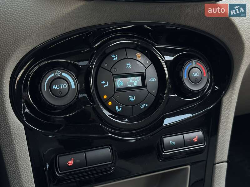 Седан Ford Fiesta 2017 в Києві