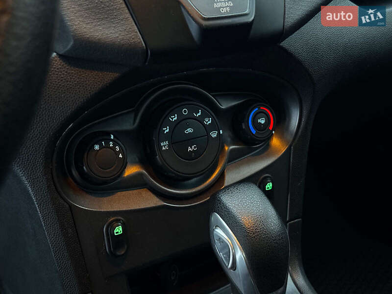 Седан Ford Fiesta 2016 в Киеве фото 16 Седан Ford Fiesta 2016 в Киеве