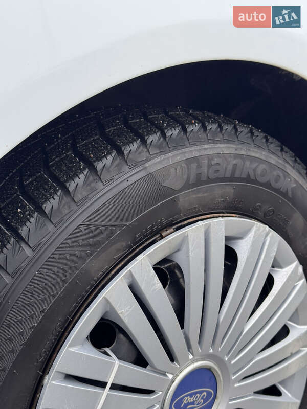 Хетчбек Ford Fiesta 2011 в Запоріжжі фото 7 Хетчбек Ford Fiesta 2011 в Запоріжжі