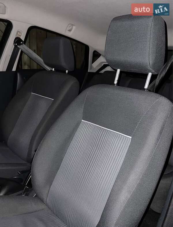 Хэтчбек Ford Fiesta 2010 в Ивано-Франковске