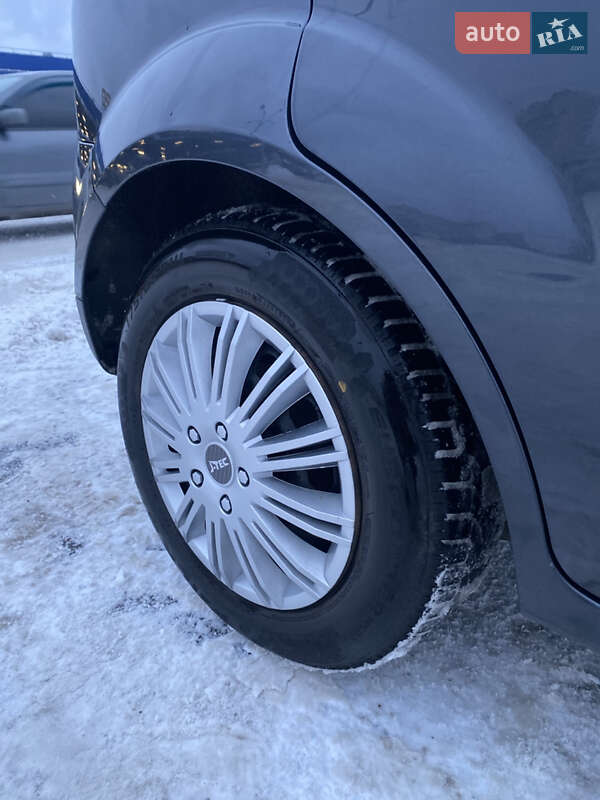 Хетчбек Ford Fiesta 2005 в Києві