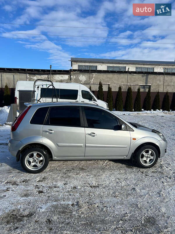 Хэтчбек Ford Fiesta 2006 в Тернополе