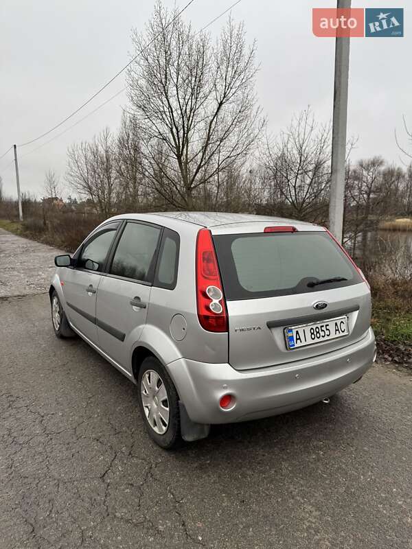 Хэтчбек Ford Fiesta 2008 в Бородянке