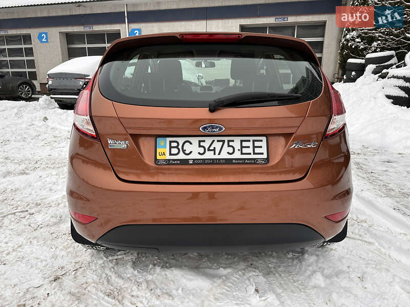 Хэтчбек Ford Fiesta 2013 в Львове