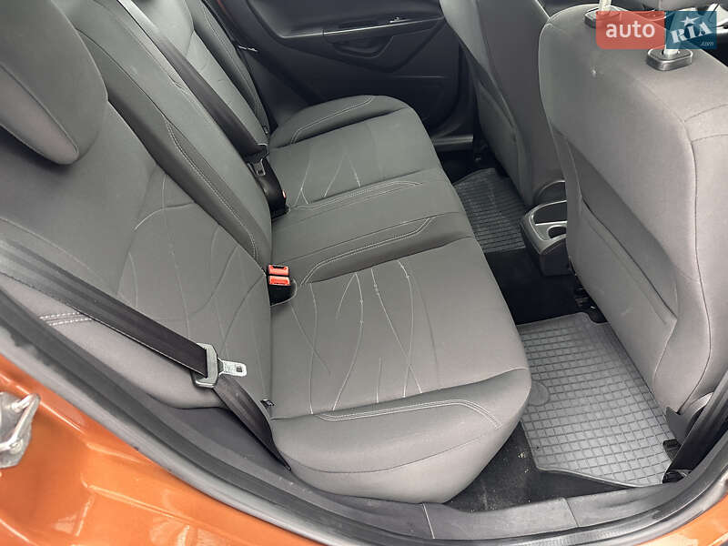 Хэтчбек Ford Fiesta 2013 в Львове