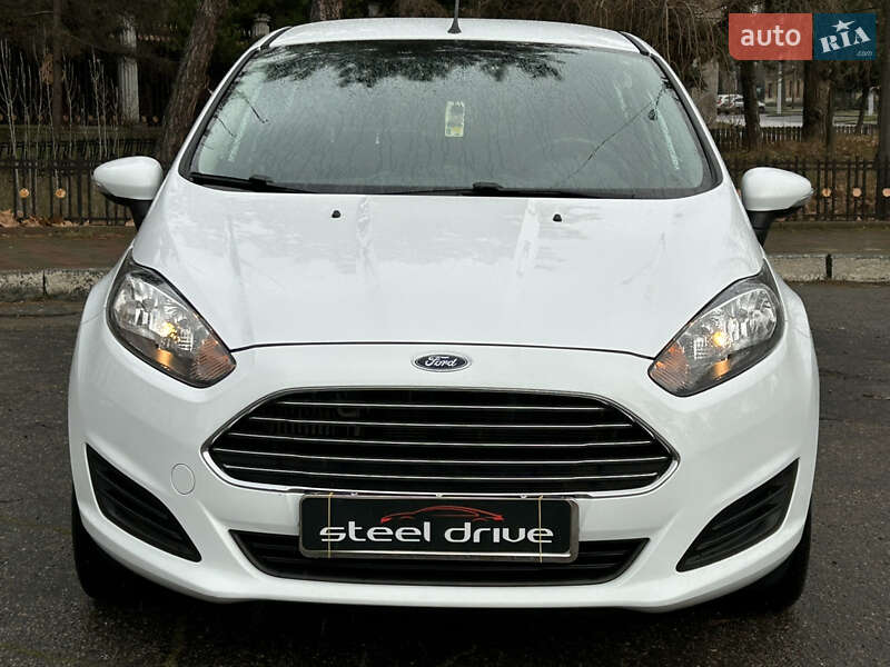Хэтчбек Ford Fiesta 2014 в Николаеве
