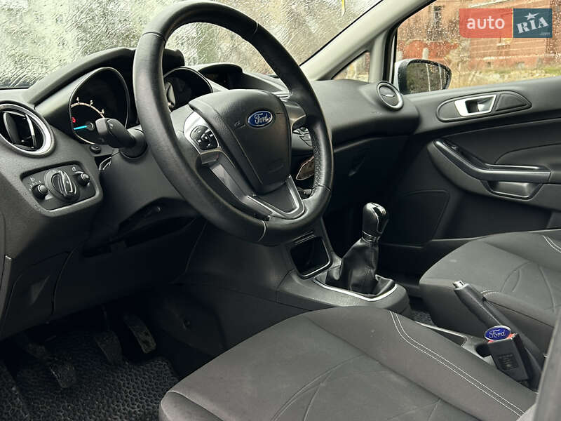 Хэтчбек Ford Fiesta 2014 в Николаеве
