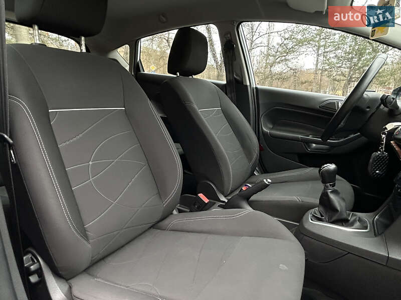 Хэтчбек Ford Fiesta 2014 в Николаеве