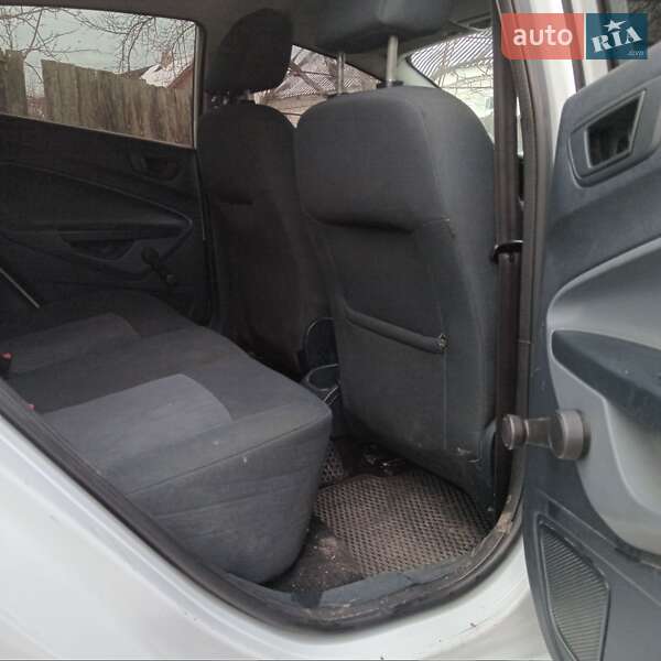 Хэтчбек Ford Fiesta 2010 в Шепетовке